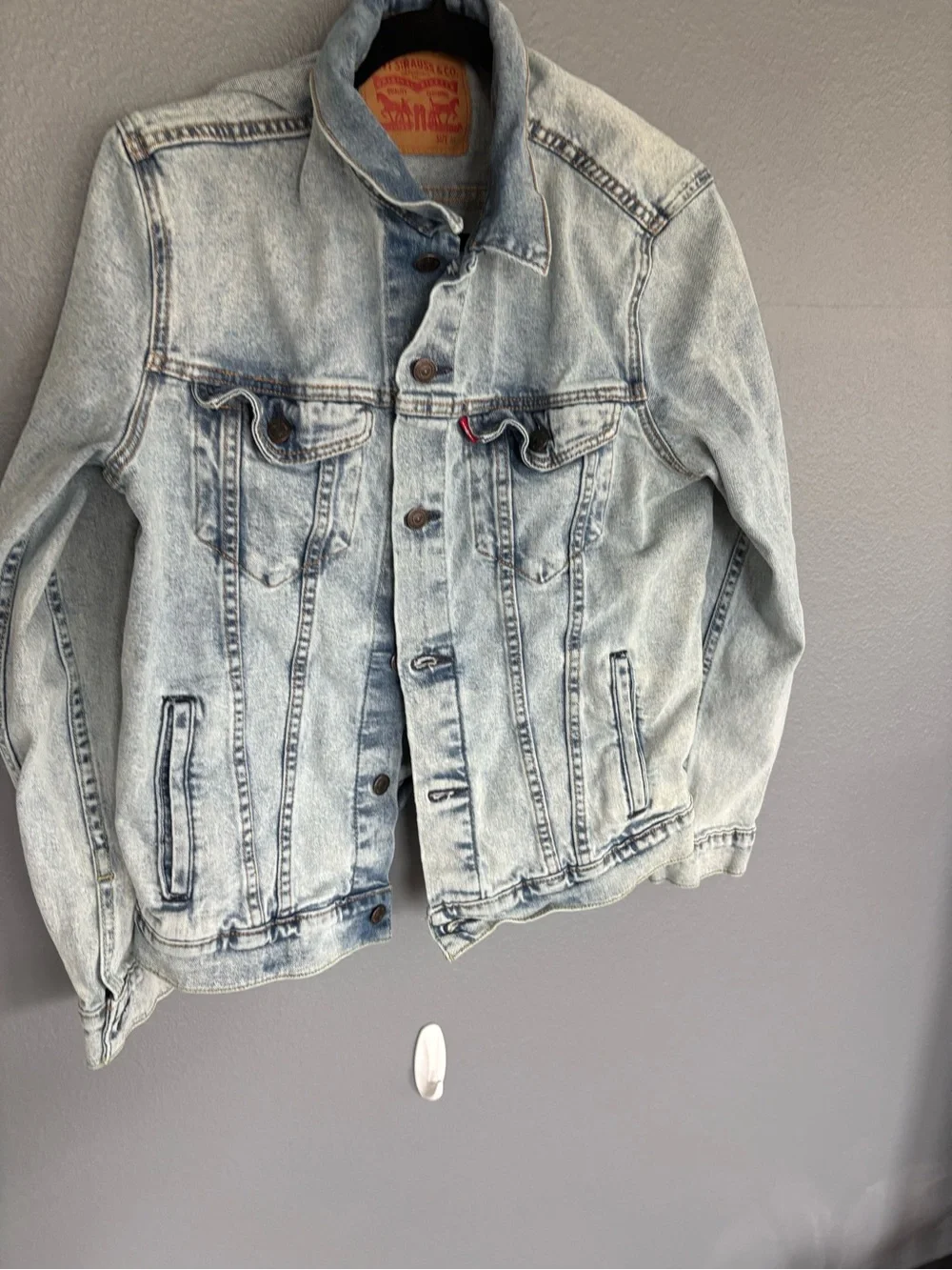 Levi's Premium Men's Original Trucker Denim Jacket Size M Light Wash